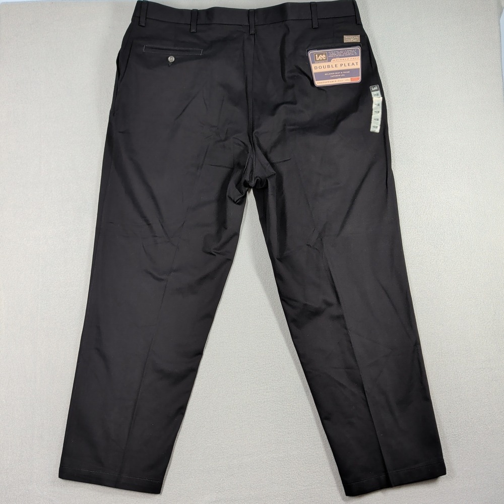 Lee Pants Mens 44x30 Black Double Pleat 4141001 NWT Relaxed‎ Fit Tapered - Picture 10 of 13